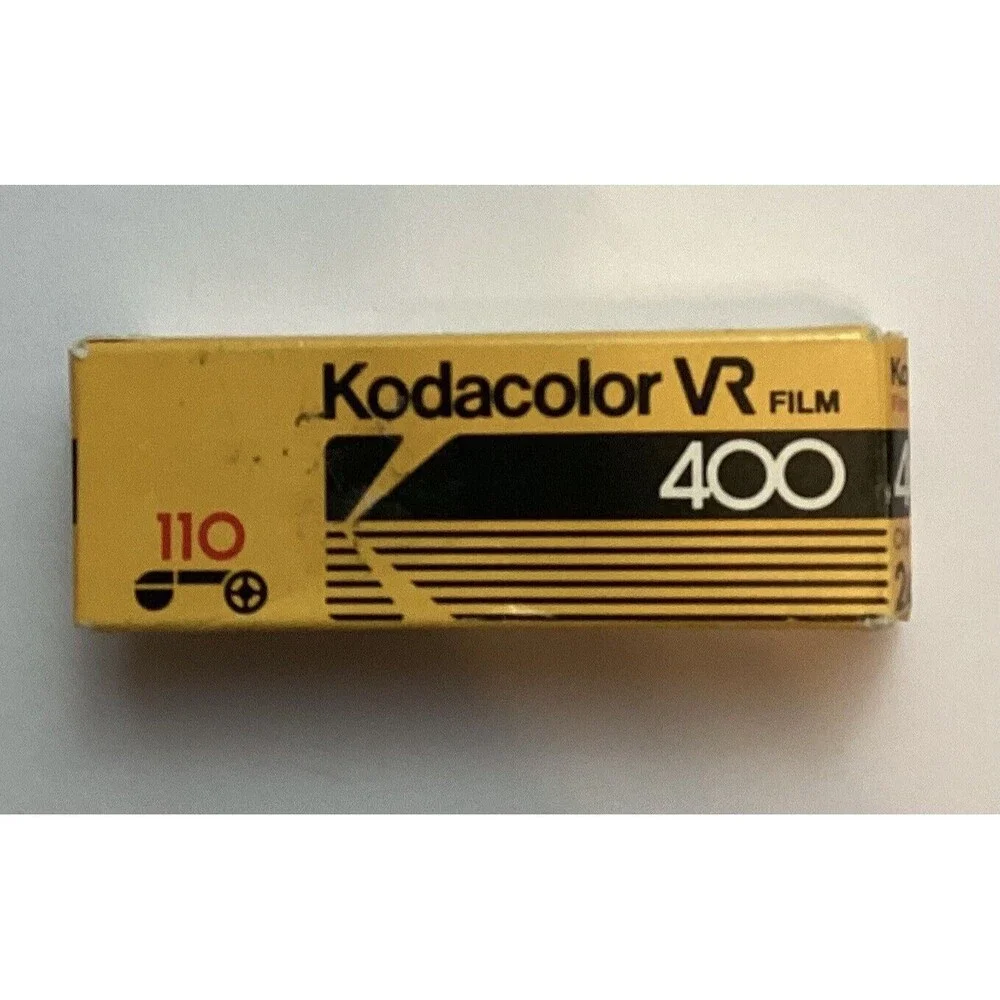 Vintage Kodak Instamatic 30 Camera, 110 Film And Magic cubes Untested As Is